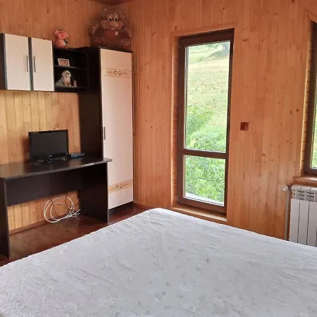 Ferienhaus затишна оселя Kelechin