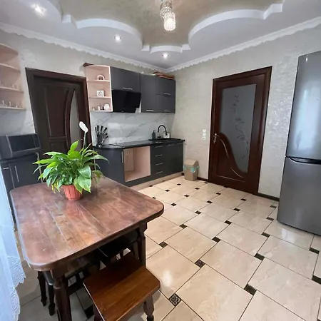 Holiday home затишна оселя
